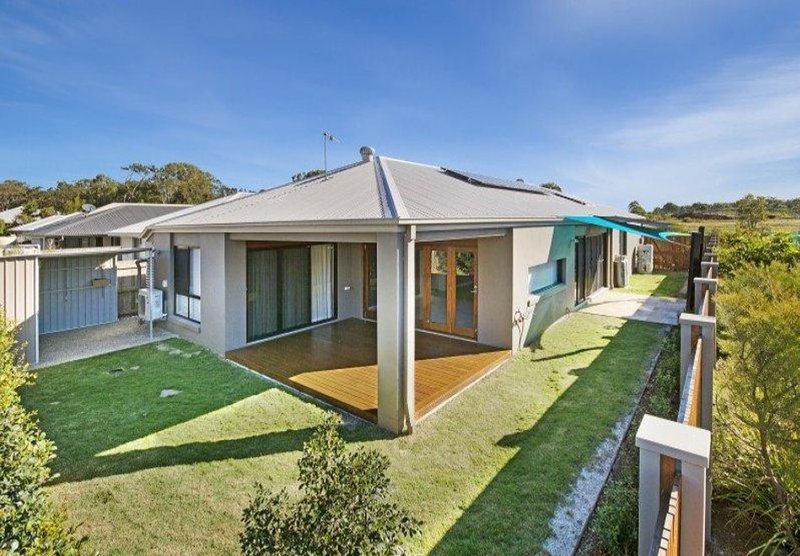 Photo - 1 Parkland Close, Birtinya QLD 4575 - Image 8