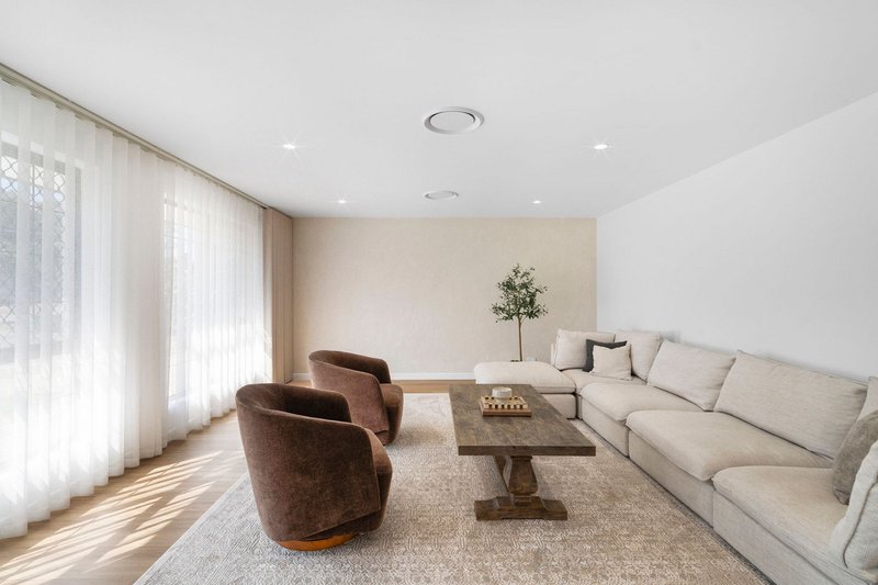 Photo - 1 Parkview Crescent, Shailer Park QLD 4128 - Image 2