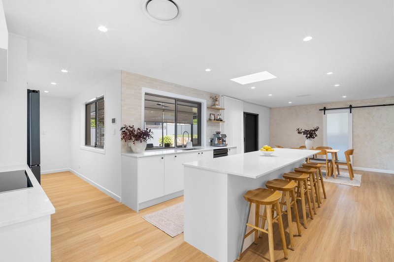 Photo - 1 Parkview Crescent, Shailer Park QLD 4128 - Image 7