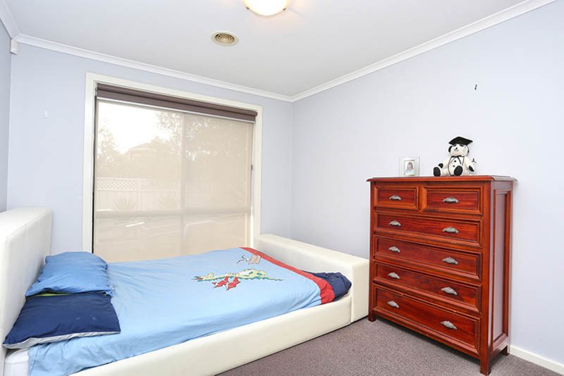 Photo - 1 Parkwood Close, Craigieburn VIC 3064 - Image 9