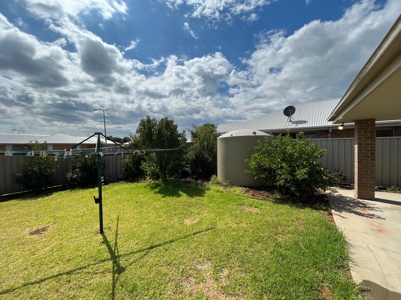 Photo - 1 Pastega Place, Griffith NSW 2680 - Image 16