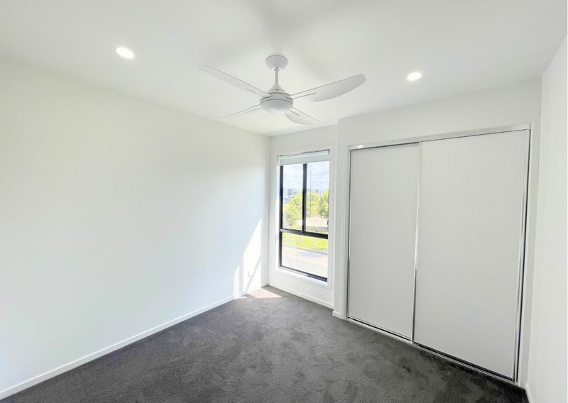 Photo - 1 Paul Crescent, Nirimba QLD 4551 - Image 9