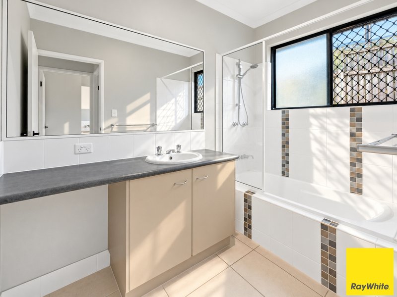 Photo - 1 Pavetta Close, Bentley Park QLD 4869 - Image 10