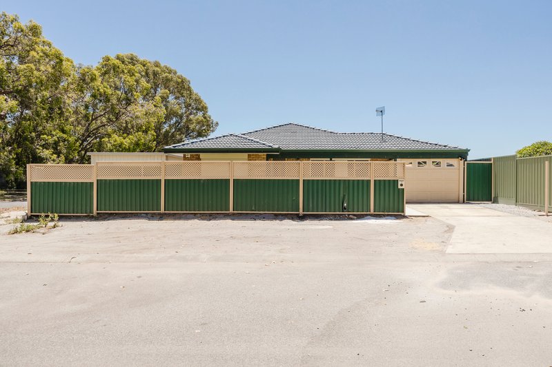 Photo - 1 Peacock Green, Ballajura WA 6066 - Image 3