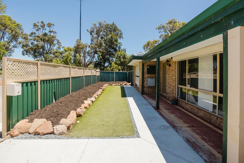 Photo - 1 Peacock Green, Ballajura WA 6066 - Image 5