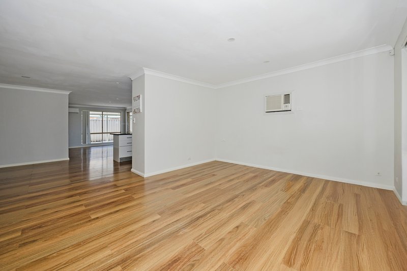 Photo - 1 Peacock Green, Ballajura WA 6066 - Image 6