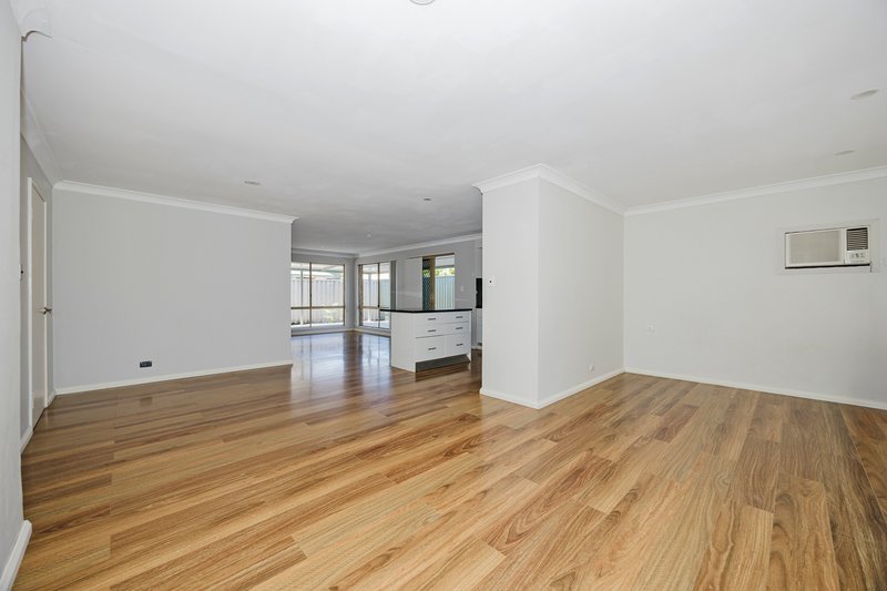 Photo - 1 Peacock Green, Ballajura WA 6066 - Image 7