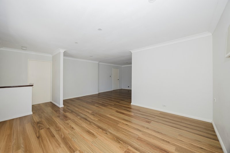 Photo - 1 Peacock Green, Ballajura WA 6066 - Image 11