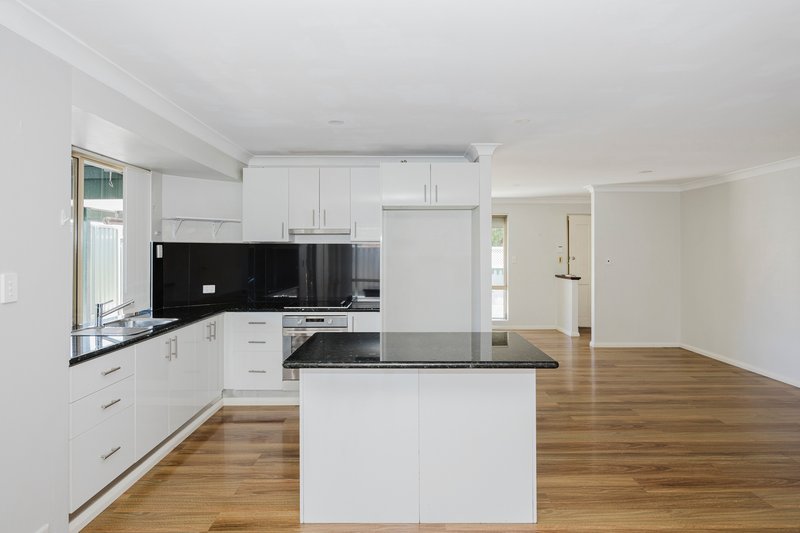 Photo - 1 Peacock Green, Ballajura WA 6066 - Image 17