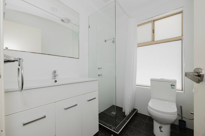 Photo - 1 Peacock Green, Ballajura WA 6066 - Image 21