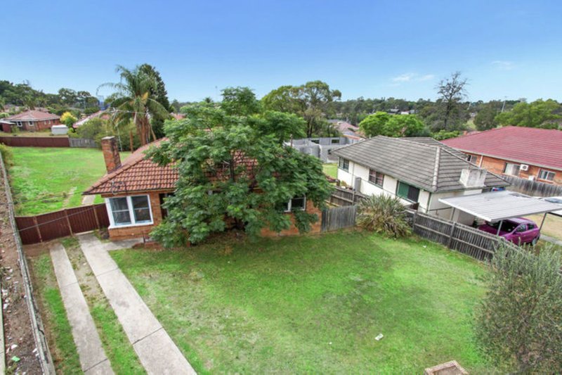 Photo - 1 Peggy Street, Mays Hill NSW 2145 - Image 7