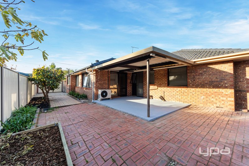 Photo - 1 Penghana Place, Kings Park VIC 3021 - Image 13