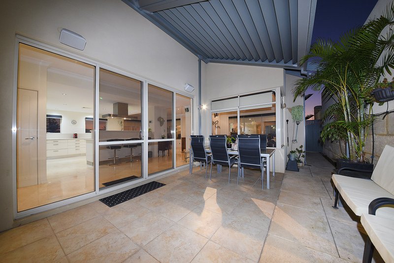 Photo - 1 Penryn Lane, Mindarie WA 6030 - Image 34