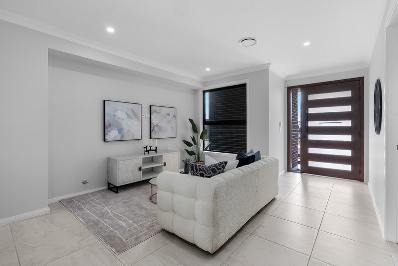 Photo - 1 Peters Road, Edmondson Park NSW 2174 - Image 2