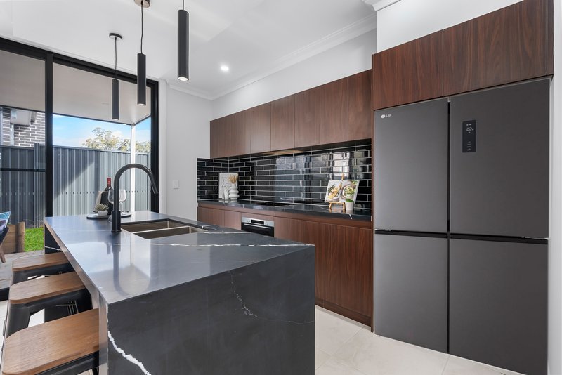 Photo - 1 Peters Road, Edmondson Park NSW 2174 - Image 4