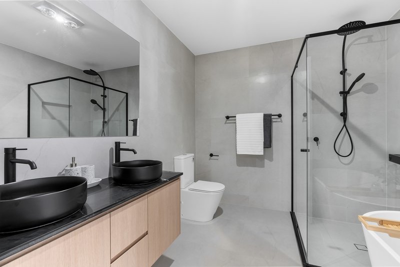 Photo - 1 Peters Road, Edmondson Park NSW 2174 - Image 15