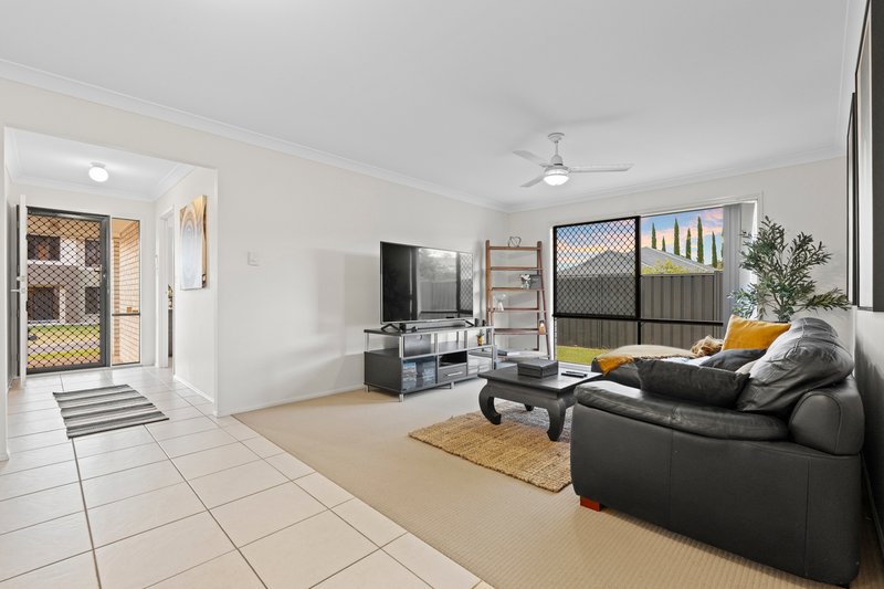 Photo - 1 Phillips Lane, Drewvale QLD 4116 - Image 3