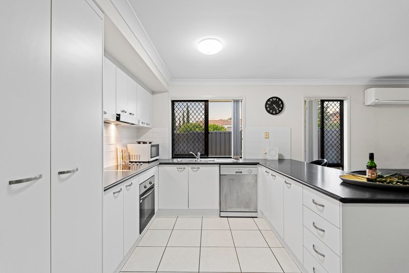 Photo - 1 Phillips Lane, Drewvale QLD 4116 - Image 4