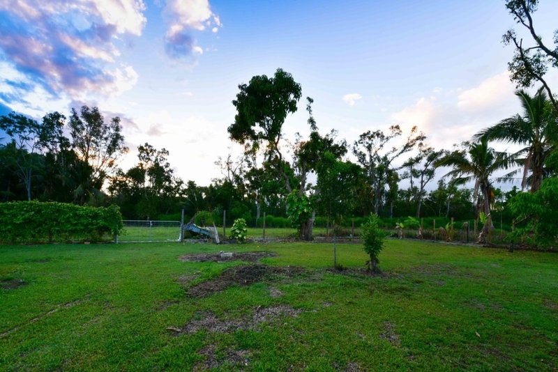 Photo - 1 Picaninni Close, Cannonvale QLD 4802 - Image 16