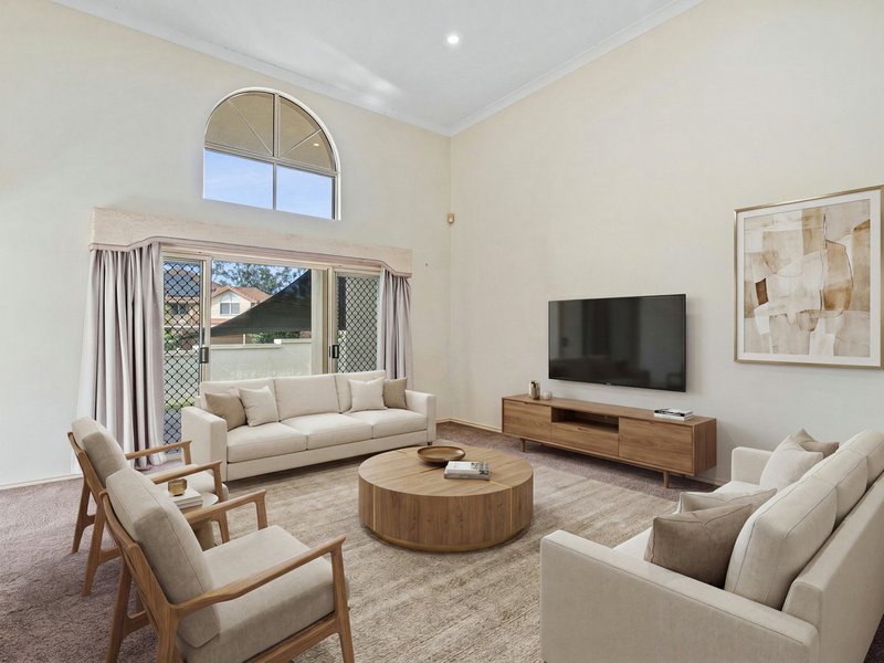 Photo - 1 Pickworth Court, Parkwood QLD 4214 - Image 5