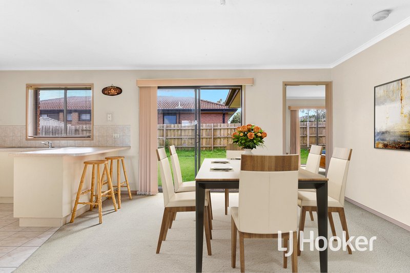 Photo - 1 Pinnacle Way, Hampton Park VIC 3976 - Image 5