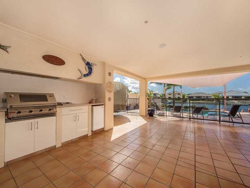 Photo - 1 Pipers Point, Helensvale QLD 4212 - Image 5