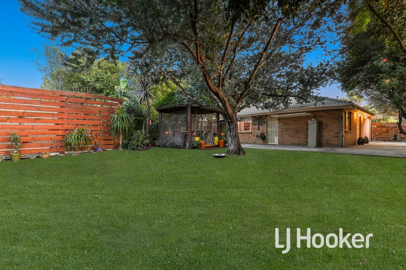 Photo - 1 Pirita Place, Cranbourne West VIC 3977 - Image 13