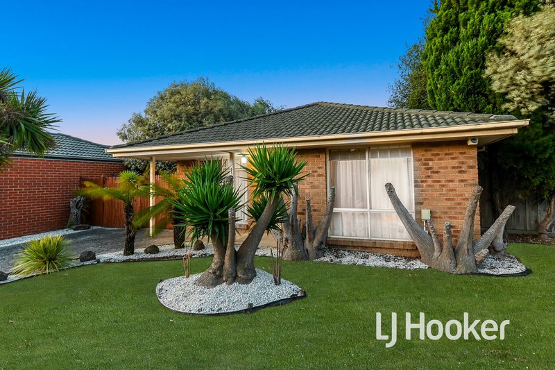 Photo - 1 Pirita Place, Cranbourne West VIC 3977 - Image 15