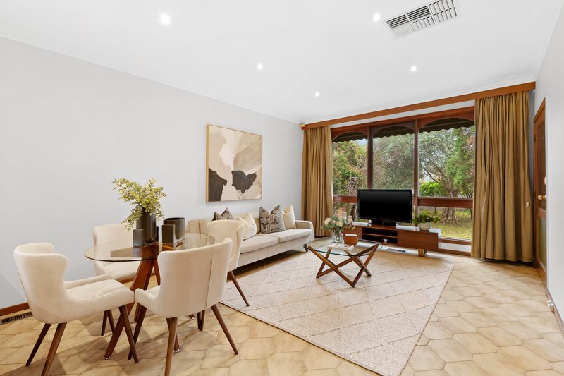 Photo - 1 Poet Road, Bentleigh East VIC 3165 - Image 5
