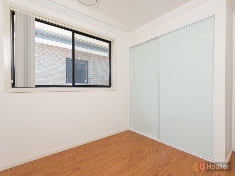 Photo - 1 Polya Place, Horningsea Park NSW 2171 - Image 6