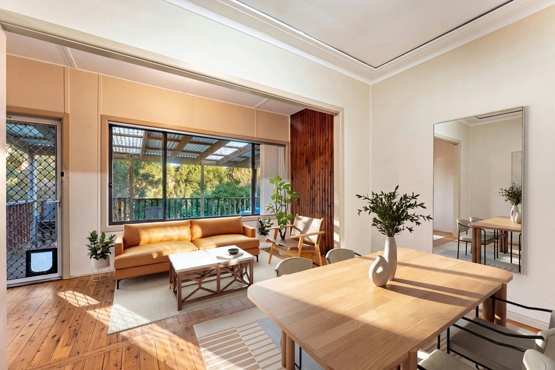 Photo - 1 Pooraka Avenue, West Wollongong NSW 2500 - Image 3