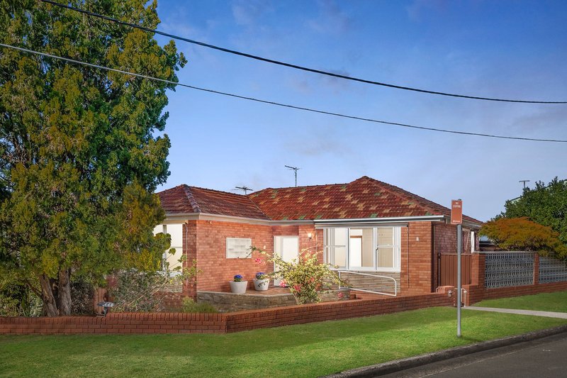 Photo - 1 Poplar Street, Sans Souci NSW 2219 - Image 1