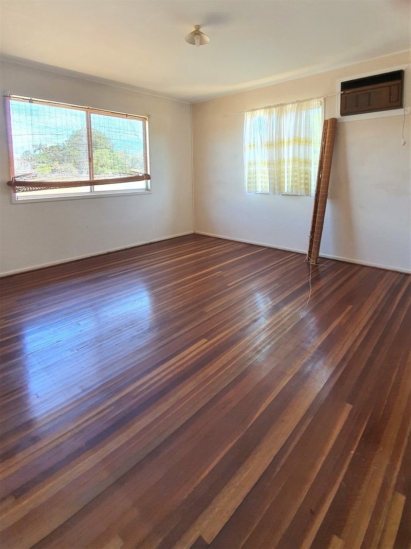 Photo - 1 Preston Street, Slade Point QLD 4740 - Image 7