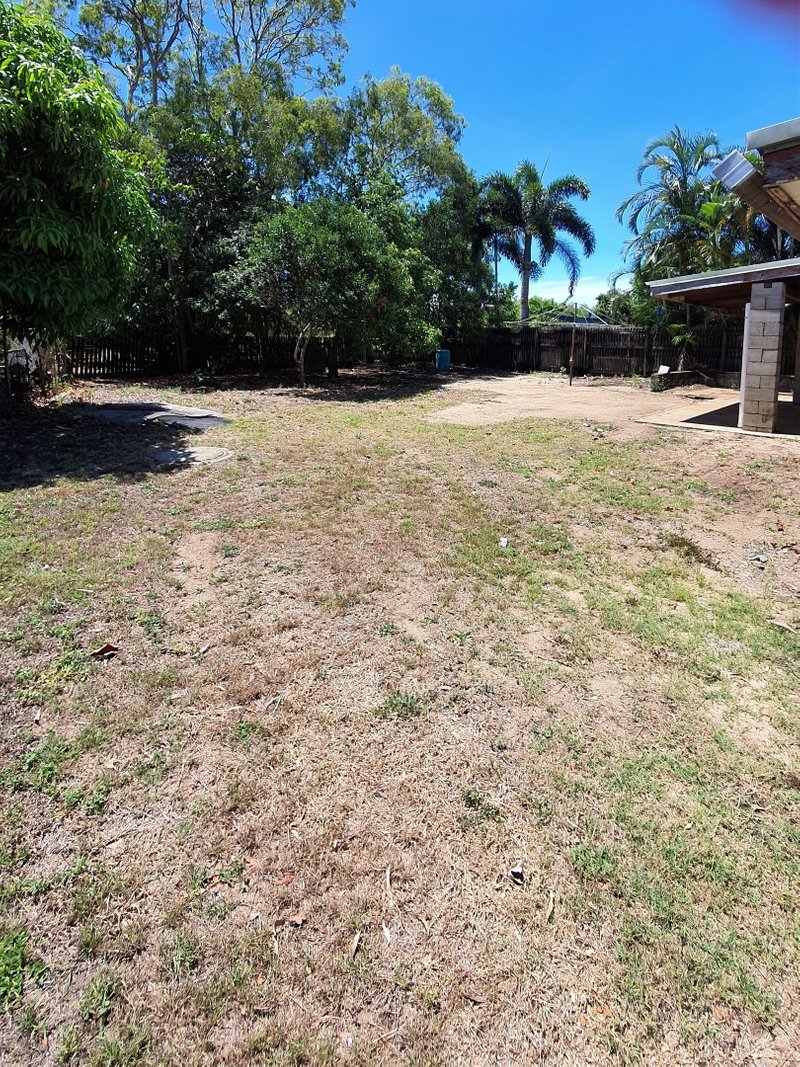 Photo - 1 Preston Street, Slade Point QLD 4740 - Image 9