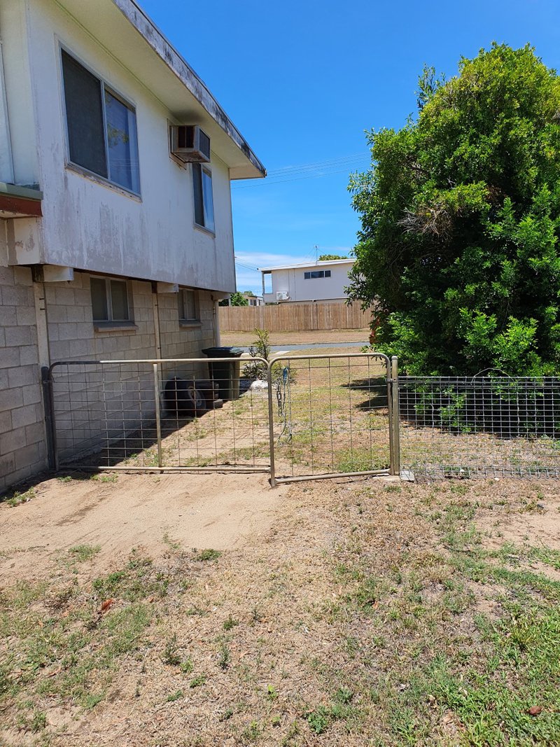 Photo - 1 Preston Street, Slade Point QLD 4740 - Image 10