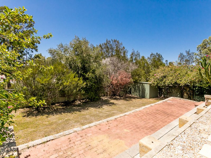 Photo - 1 Pridmore Glen, Clarkson WA 6030 - Image 14