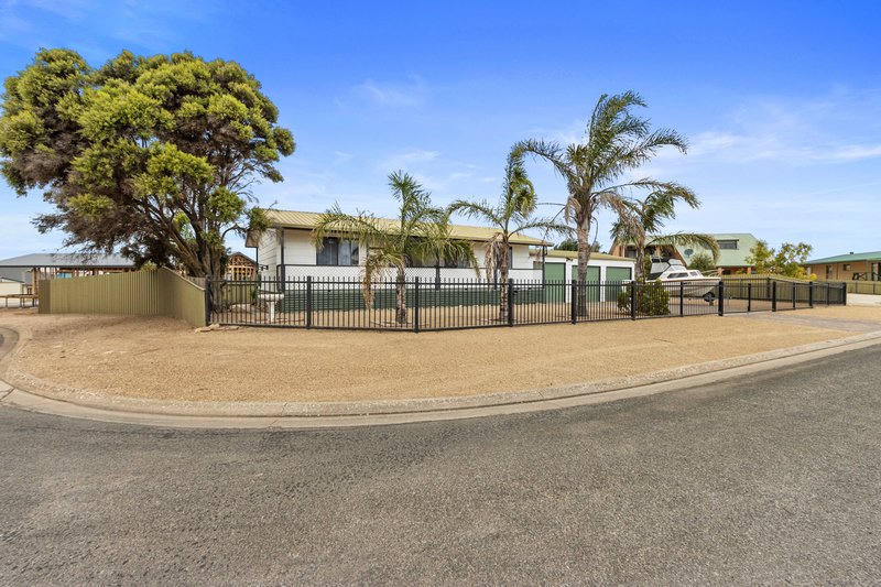 1 Prior Court, Point Turton SA 5575