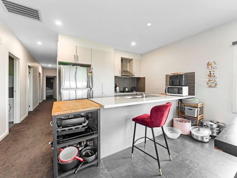 Photo - 1 Push-Pea Way, Cranbourne West VIC 3977 - Image 6