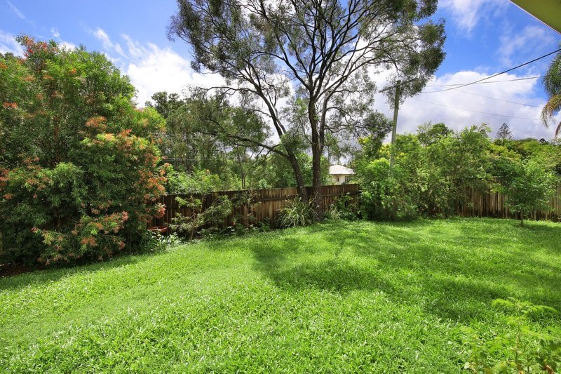 Photo - 1 Queen Street, Cooran QLD 4569 - Image 4