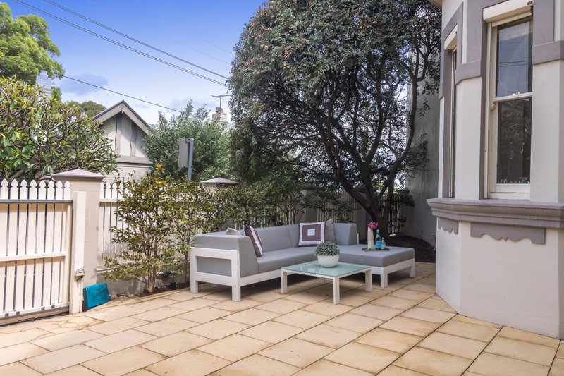 Photo - 1 Queens Avenue, Mcmahons Point NSW 2060 - Image 9