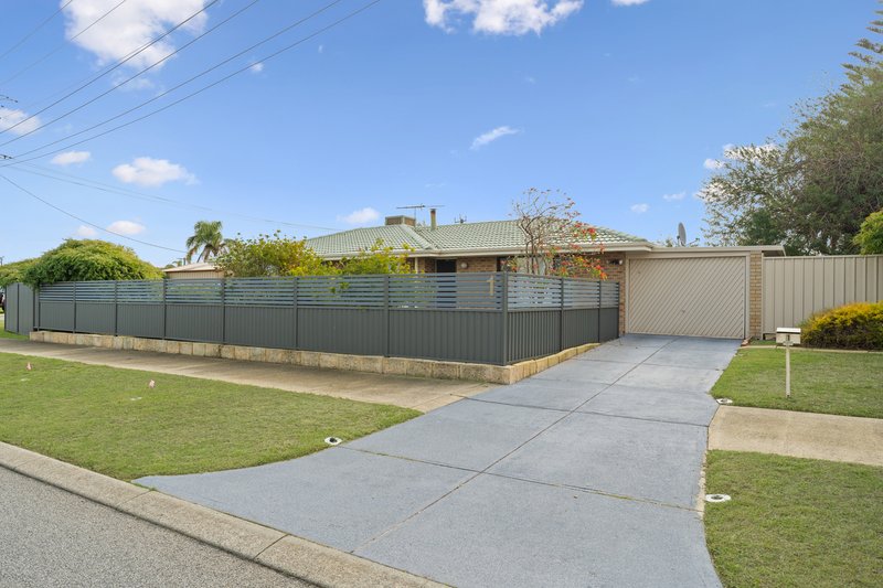 Photo - 1 Raeside Crescent, Cooloongup WA 6168 - Image 2