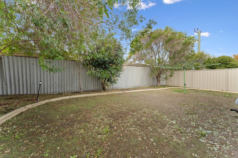 Photo - 1 Raeside Crescent, Cooloongup WA 6168 - Image 23