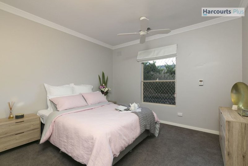 Photo - 1 Ranger Street, Hallett Cove SA 5158 - Image 13