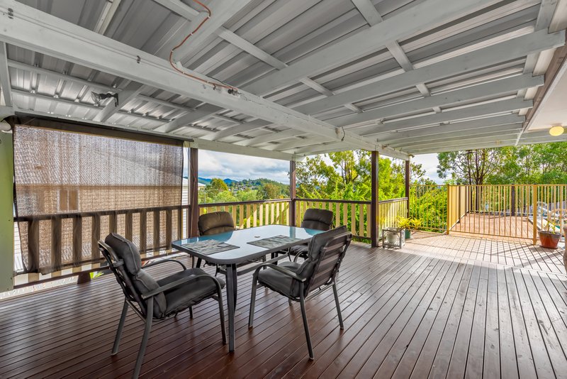 Photo - 1 Rapa Court, Pacific Pines QLD 4211 - Image 3