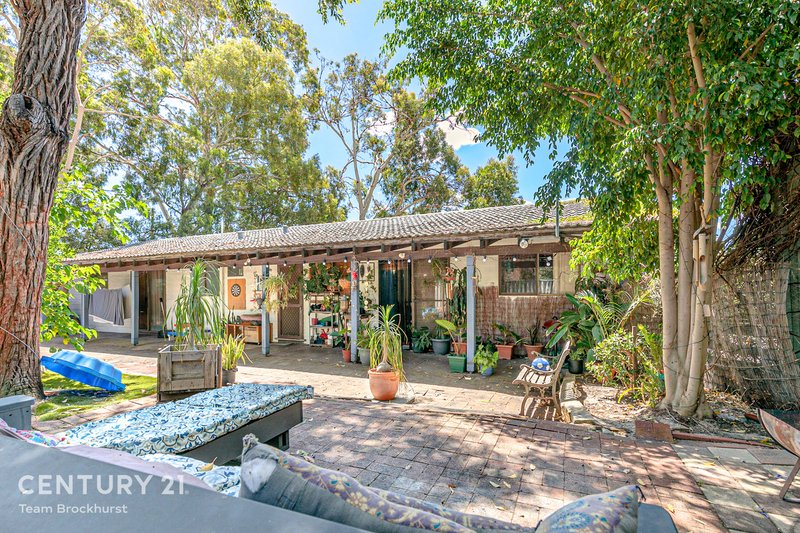 Photo - 1 Ravenhill Road, Thornlie WA 6108 - Image 23