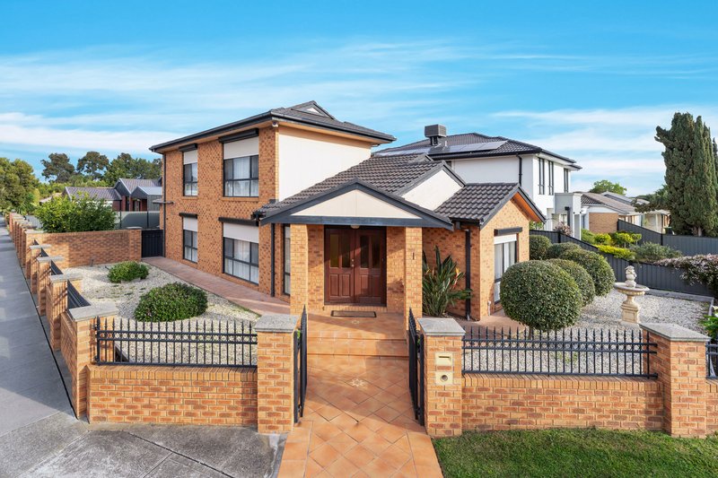 Photo - 1 Reading Close, Roxburgh Park VIC 3064 - Image 1