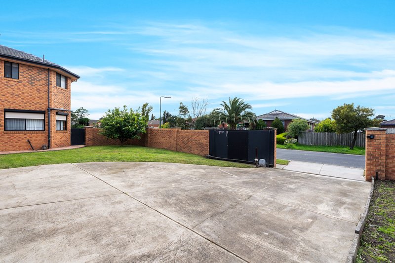Photo - 1 Reading Close, Roxburgh Park VIC 3064 - Image 21