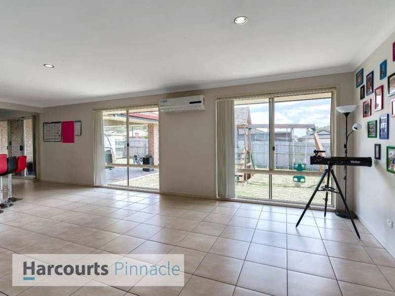 Photo - 1 Redcedar Place, Morayfield QLD 4506 - Image 5