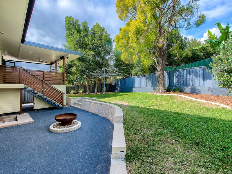 Photo - 1 Redgrave Street, Stafford Heights QLD 4053 - Image 9