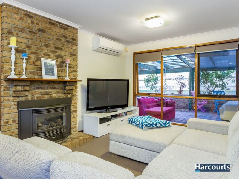 Photo - 1 Reeve Place, Rowville VIC 3178 - Image 2